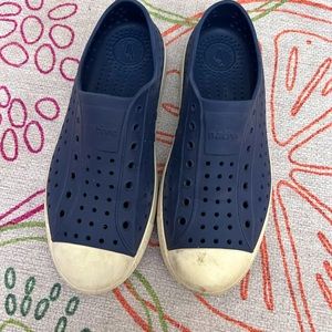 Native Jefferson shoes In navy